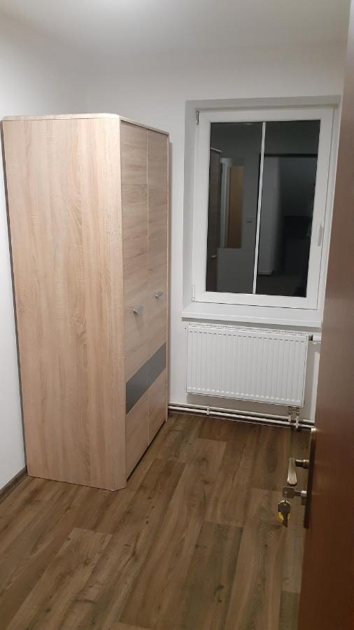 Apartmany Radost Kovarska Ngoại thất bức ảnh